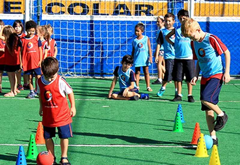 futebol - Colégio Ideologia
